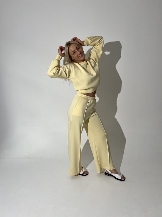 Brīvā laika kostīms